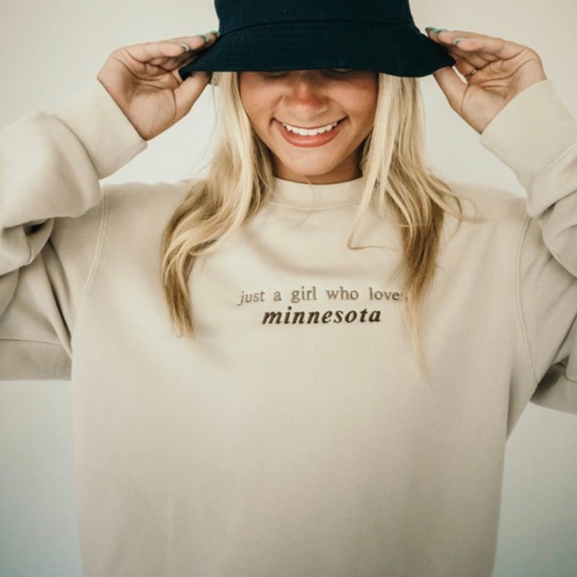 Just a Girl Who Loves Minnesota™ 2.0 Crewneck Sweatshirt - ivory